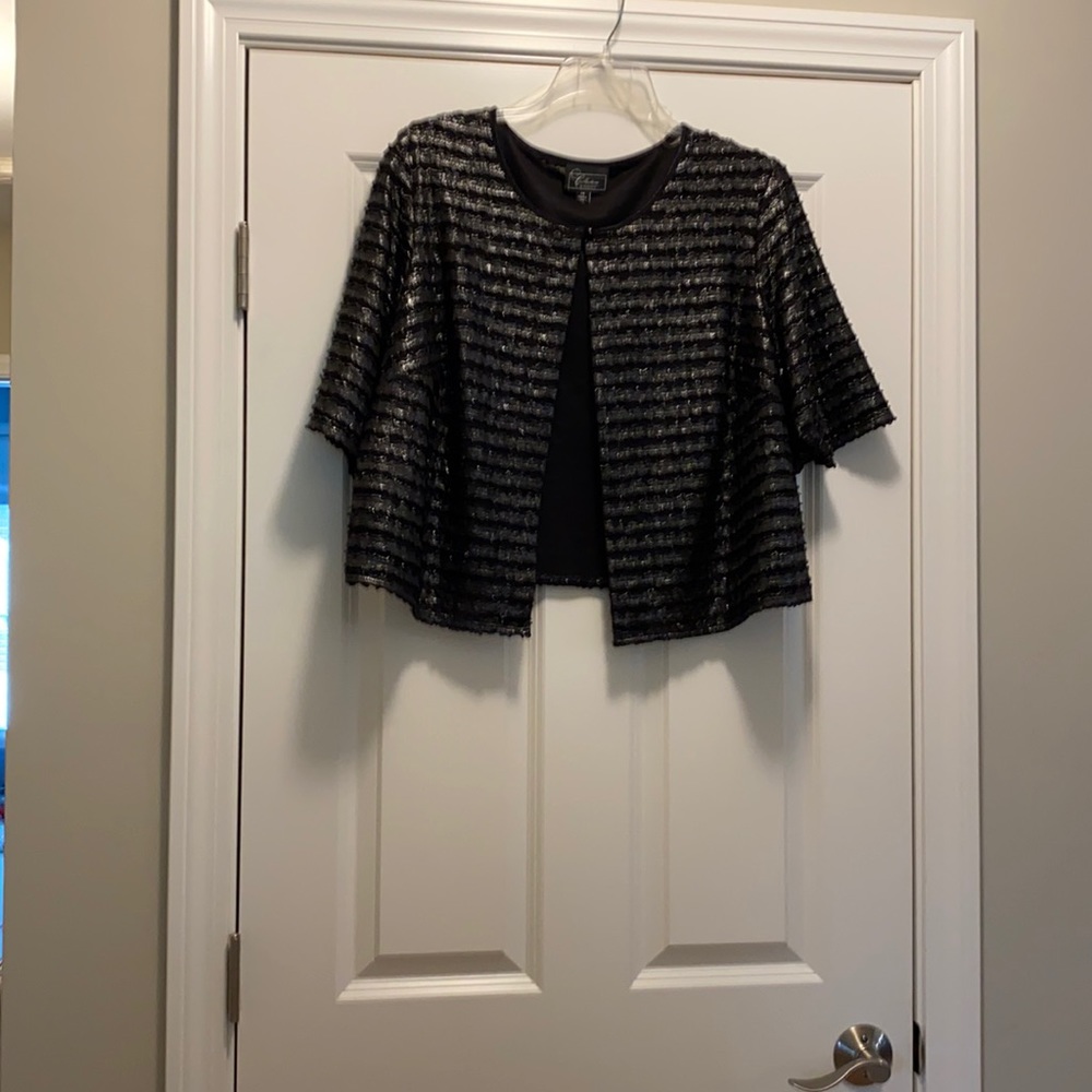 NWT Fancy black cropped jacket